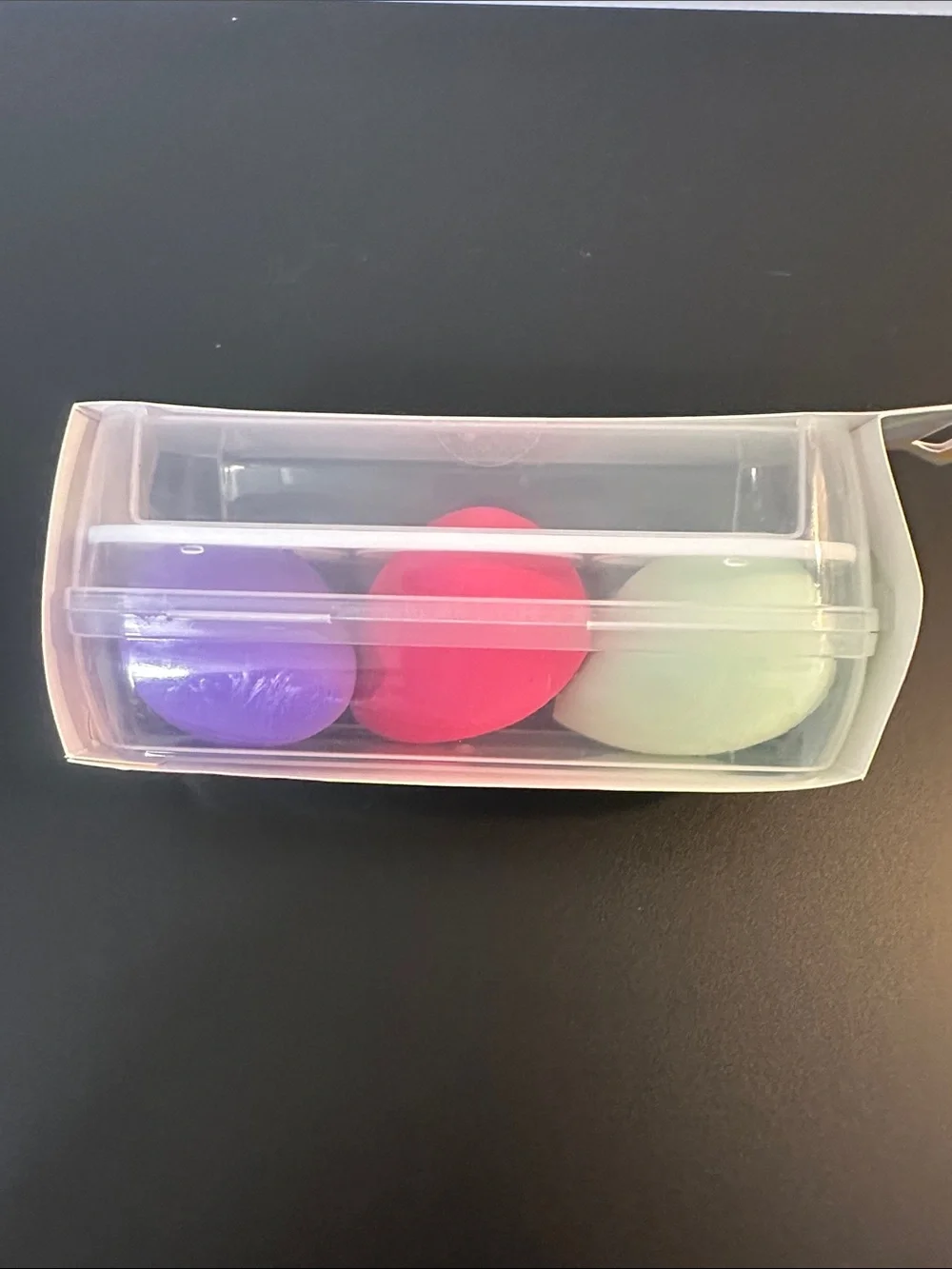 NWT Beauty Blender Egg Shaped Sponge  3-Pack - Latex Free. Multicolor